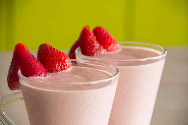 Strawberry Coconut Power Shake (Milkshake, Dairy Free, Vegan)