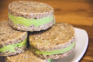 Avocado Lime Ice Cream Cookie Sandwiches - Raw Vegan